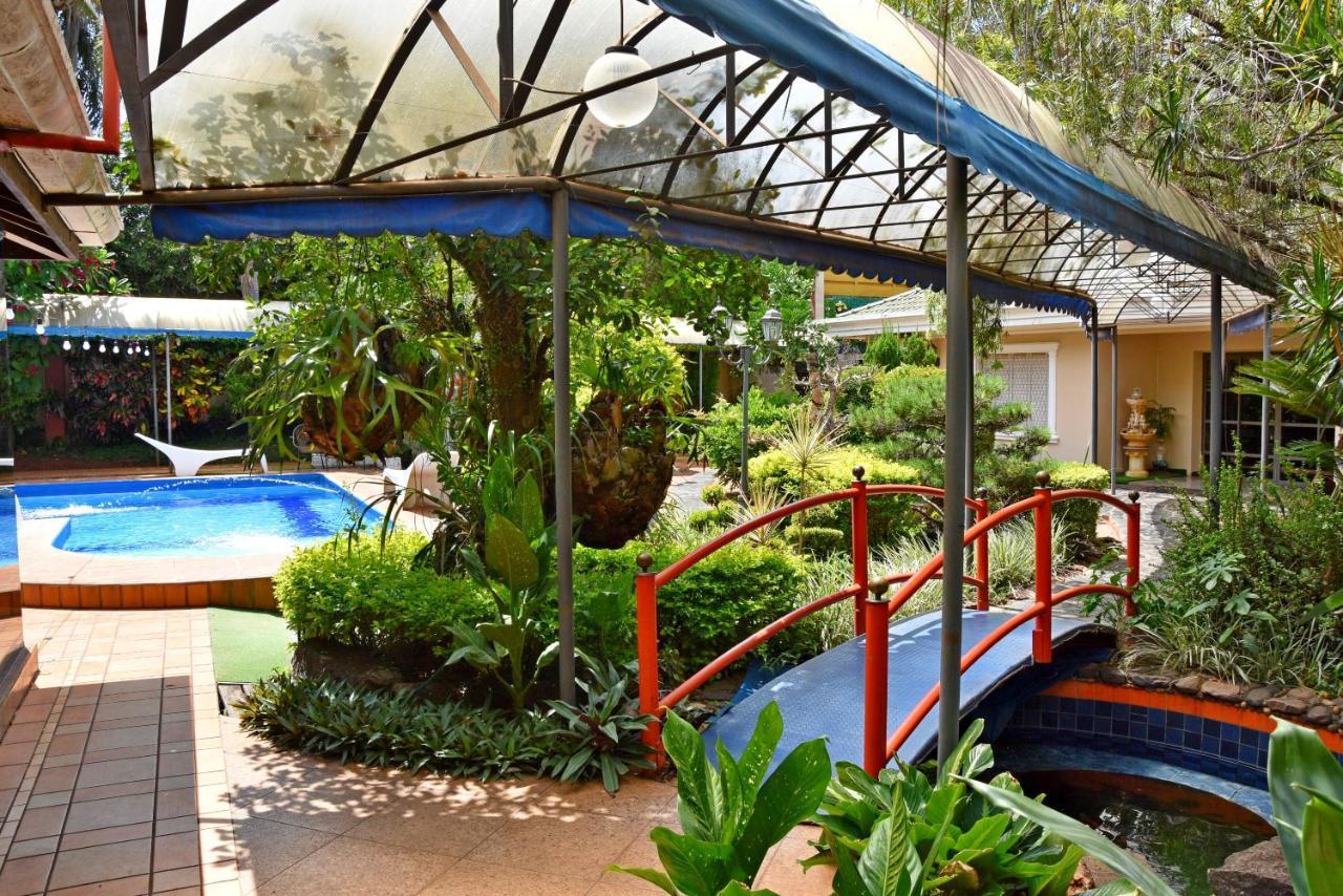 Hotel Arthur Shambala Encarnación Exteriör bild